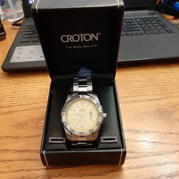 Man's watch - Picture 3 of 8